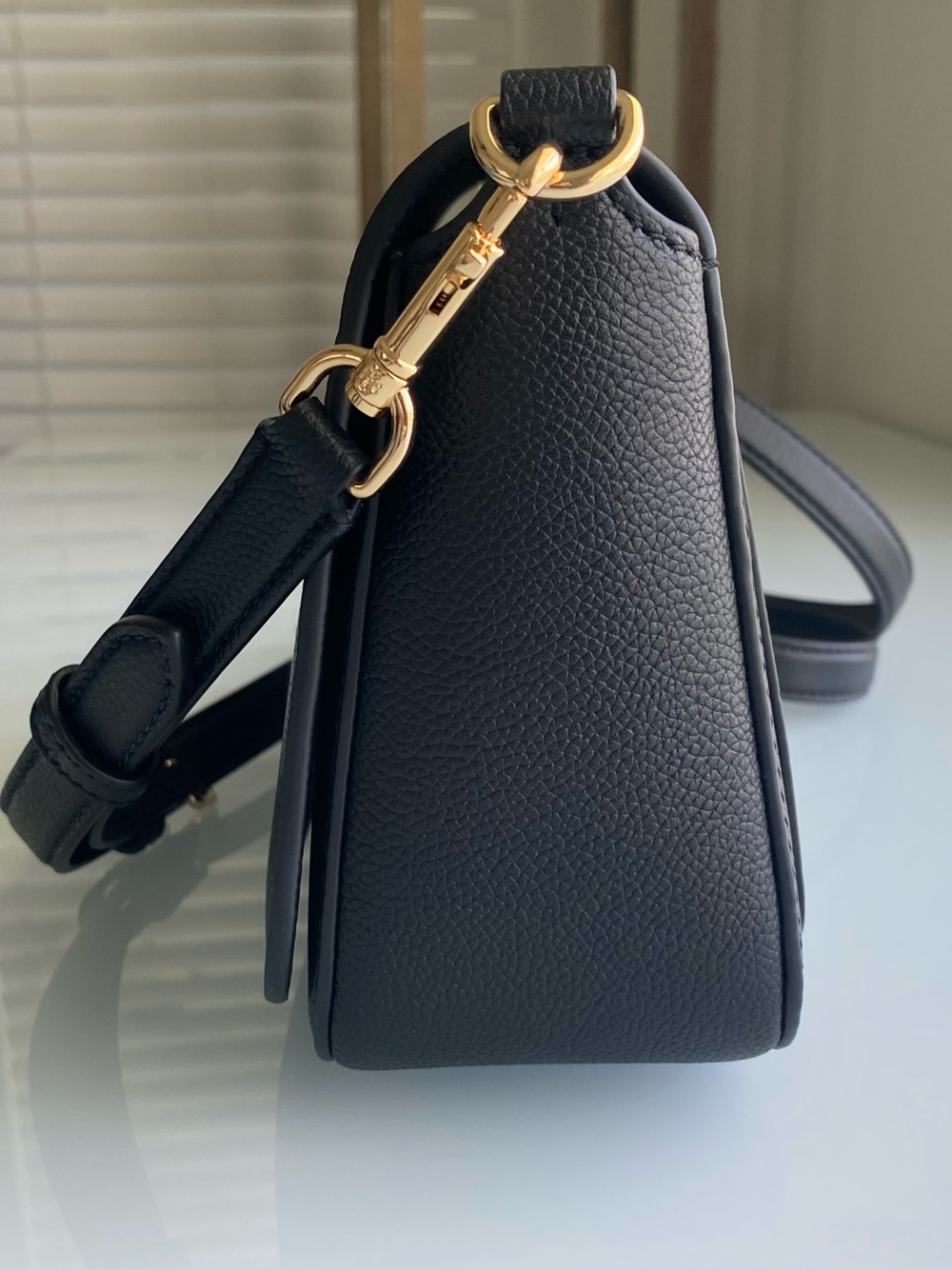 Tory Burch Black Pebbled Leather Crossbody with Gold Hardware - Picture 6 of 8